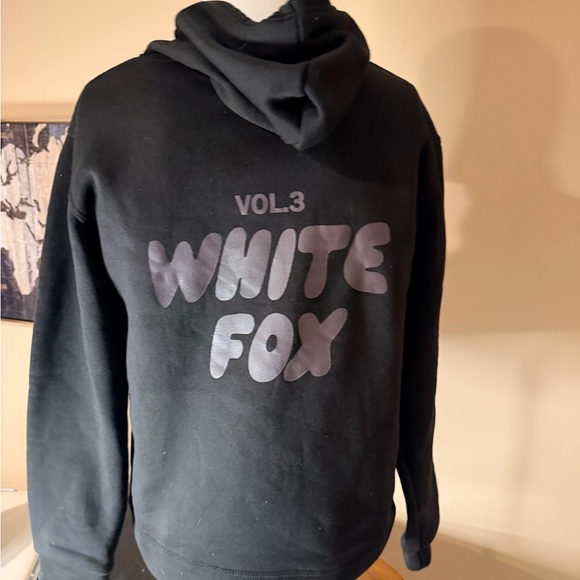 White Fox Boutique Black Hoodie - Picture 3 of 4